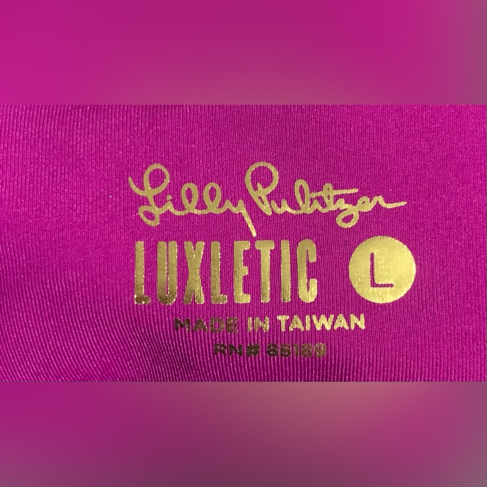 Lilly Pulitzer Luxletic Weekender high-rise leggings in “Don't Be a Cheetah" - Picture 5 of 6